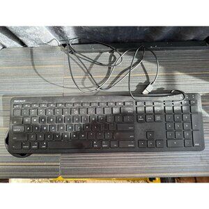 Macally USB Wired Keyboard Plug and Play Ergonomic USB‎